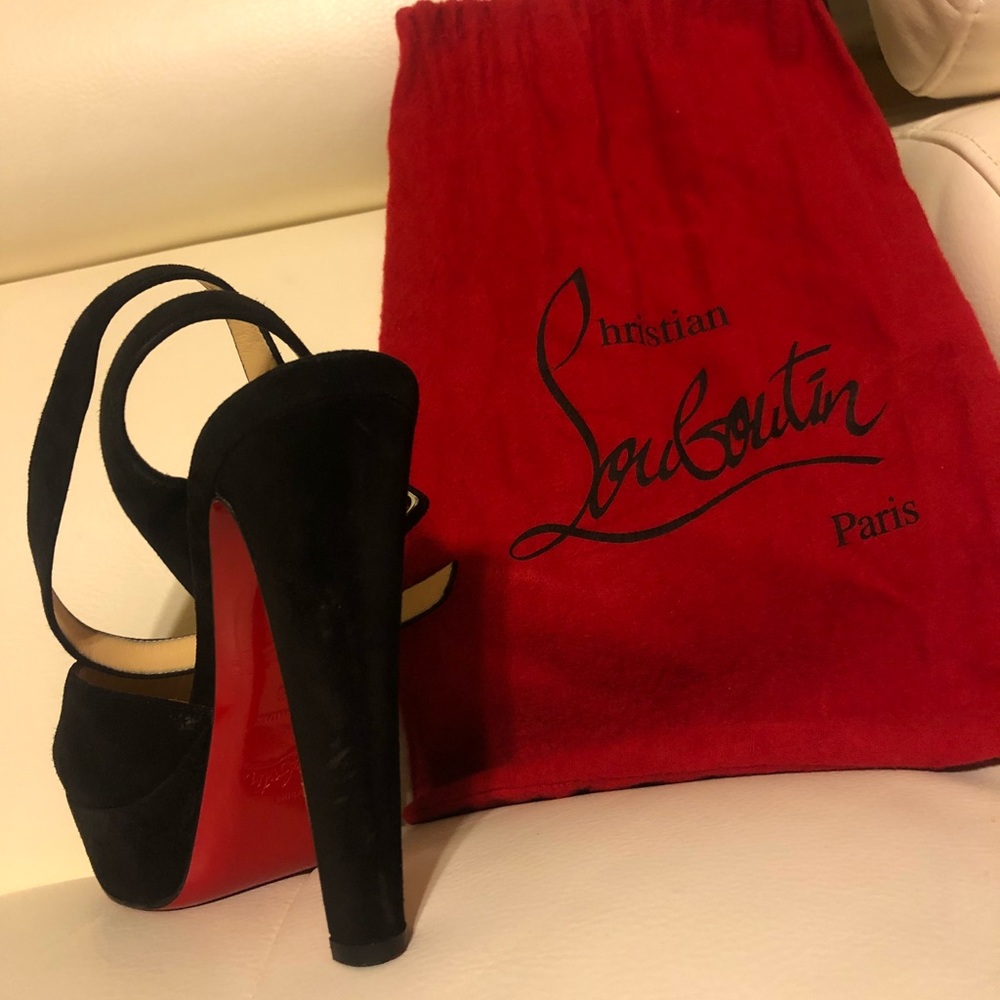 Suede Christian Louboutin